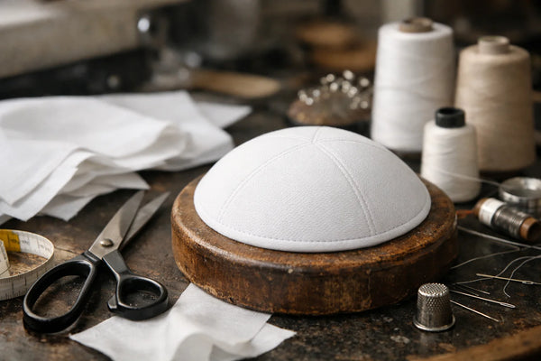 White Kippah Trends: What’s Changing in Jewish Headwear Now